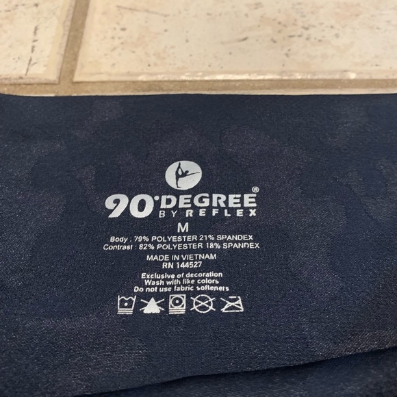 90 Degree By Reflex Navy Blue Camo Athletic Leggings - Size M - Picture 3 of 7